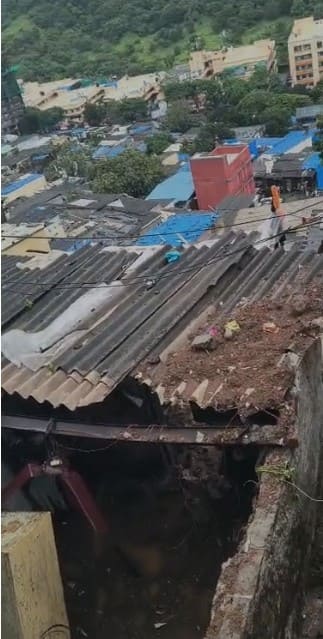 या दुर्घटनेमुळे पार्कसाईट परिसरात शोककळा पसरली आहे.