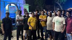 ग्रेटर नोएडा की सोसाइटी में 13वीं मंजिल पर लिफ्ट में फंसी मेड, बेहोशी की हालत में निकाला बाहर