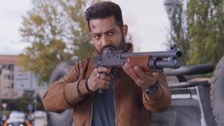 War 2 Box Office Collection Day 2: నెగిటివ్ టాక్‌తో రెండో రోజు ఎక్కువ కలెక్ట్ చేసిన ఎన్టీఆర్... వంద కోట్ల క్లబ్బులో 'వార్ 2'