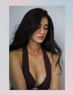 Disha Patani: మోడ్రన్ బ్లాక్ డ్రెస్‌లో అందాల దిశా పటానీ - బోల్డ్ లుక్స్ చూపు తిప్పనివ్వడం లేదుగా...