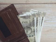 Good News: ਸਰਕਾਰ ਵੱਲੋਂ ਕਿਹੜੇ ਨੌਜਵਾਨਾਂ ਨੂੰ ਮਿਲਣਗੇ 15 ਹਜ਼ਾਰ ਰੁਪਏ, ਕਿੱਥੇ ਕਰਨਾ ਅਪਲਾਈ ਅਤੇ ਕਿੰਨੀ ਹੋਣੀ ਚਾਹੀਦੀ ਤਨਖਾਹ ? ਜਾਣੋ ਪੂਰੀ ਡਿਟੇਲ...