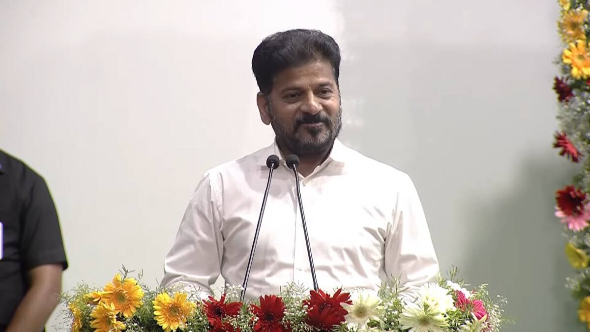 Revanth counter to Kavita: చెత్తగాళ్ల వెనుక నేనెందుకుంటా - యాసిడ్ దాడులు చేసుకుంటున్నారు - బీఆర్ఎస్ పరిణామాలపై రేవంత్ కౌంటర్