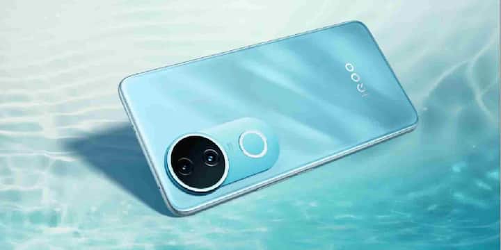 Similarly, IQO Z10R priced at Rs 19,499 has also been introduced recently. It has a 5700mAh battery and fast charging support. The 6.77-inch FHD+ AMOLED display makes its looks more attractive. The phone has MediaTek Dimensity 7400 processor and 8GB RAM, which makes it great in terms of performance.