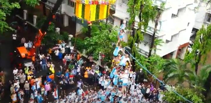 चार एक्के लावणे ही जय जवानची खासियत आहे.