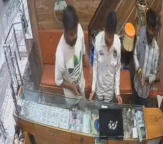 ਪੁਲਿਸ ਅਤੇ ਬਦਮਾਸ਼ਾਂ ਵਿਚਾਲੇ ਹੋਇਆ ਮੁਕਾਬਲਾ, ਦੋਵੇਂ ਬਦਮਾਸ਼ ਜ਼ਖ਼ਮੀ, ਸੁਨਿਆਰੇ 'ਤੇ ਚਲਾਈਆਂ ਸਨ ਗੋਲੀਆਂ; ਵਾਰਦਾਤ ਨਾਲ ਕੰਬੇ ਲੋਕ