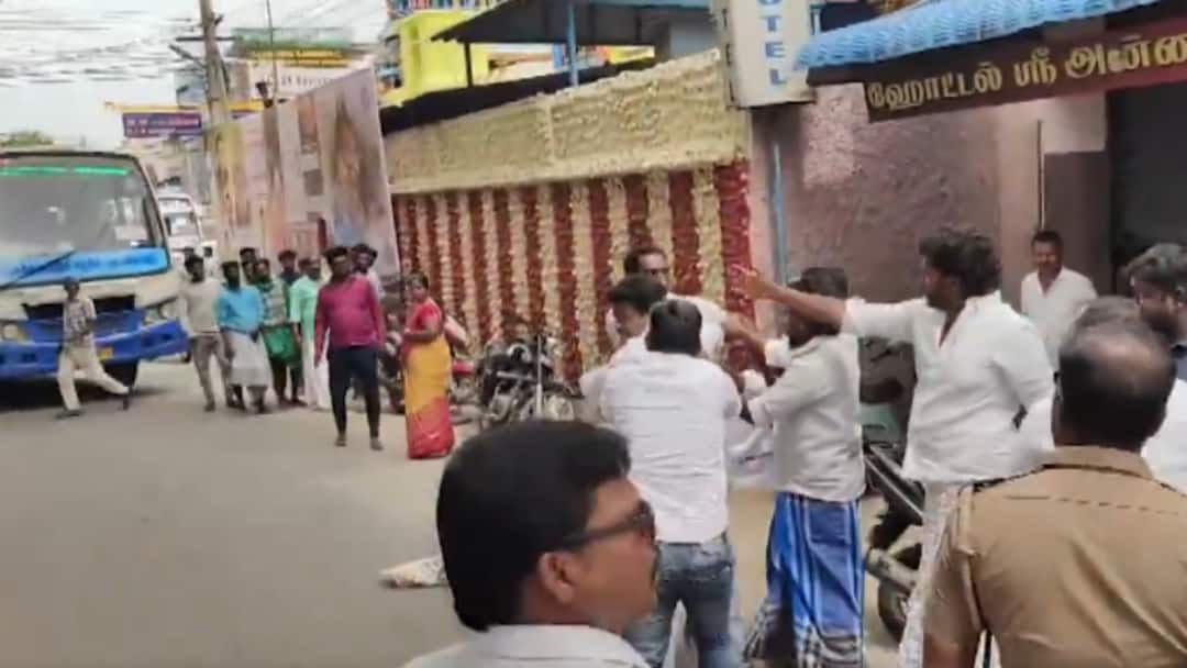 On Cam: Clashes Break Out At DMK Meeting In Mayiladuthurai; Functionaries Walk Out