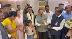 ढोल नगाड़े और भारत माता की जय के नारे... दिल्ली एयरपोर्ट पर शुभांशु शुक्ला का जोरदार स्वागत; देखें Video