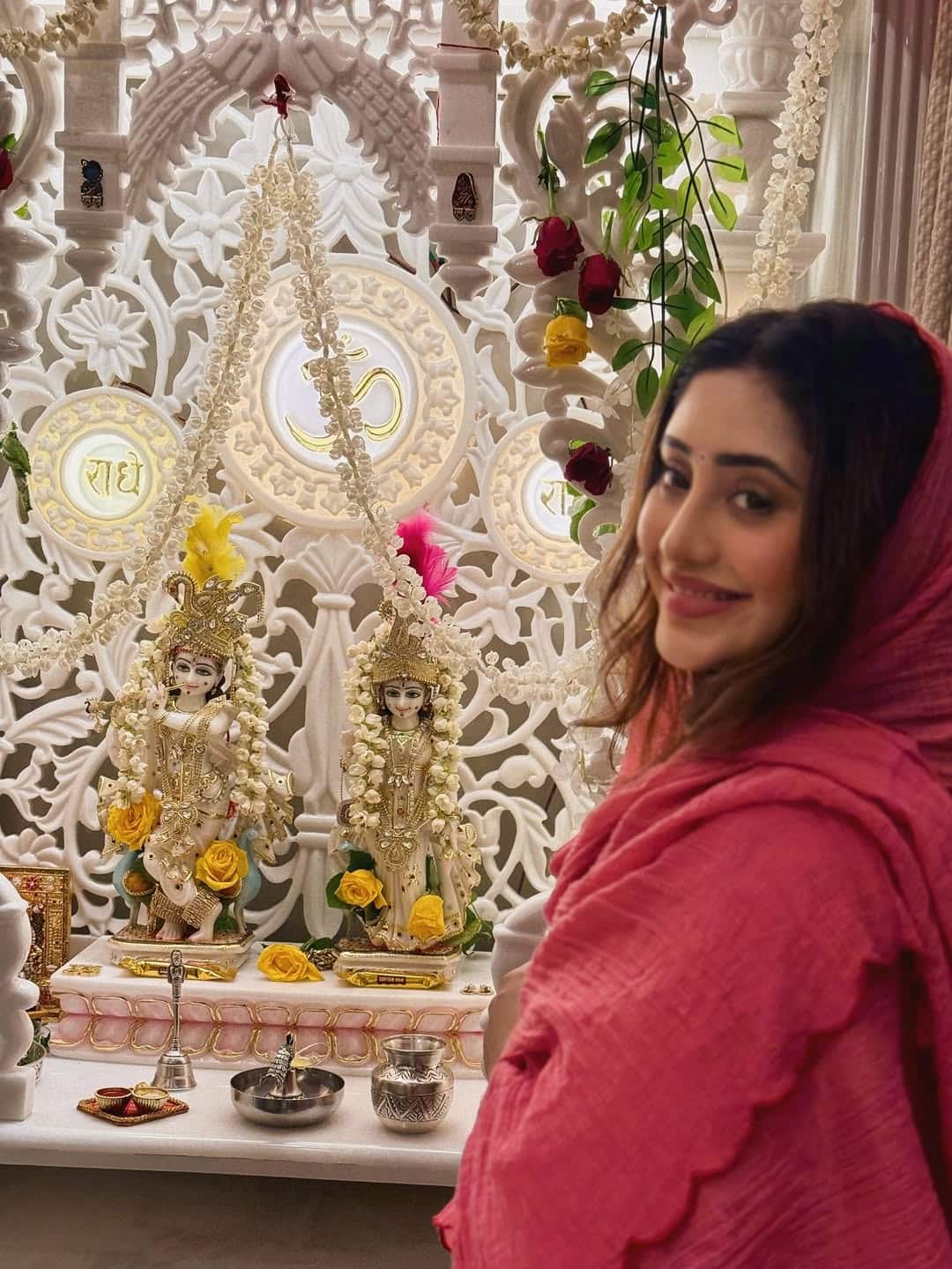 On the occasion of Janmashtami, TV's popular actress Shivangi Joshi has shared her pictures on social media while worshiping Lord Krishna.