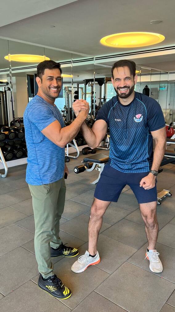 সহবাগের পর আরও এক প্রাক্তনী দল থেকে বাদ পড়ার জন্য ধোনির দিকেই আঙুল তুললেন