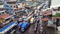 Mumbai Goa Highway Traffic: मुंबई गोवा हायवेवर मोठी वाहतूक कोंडी, पावसाने वाहनांचा वेग मंदावला, लांबच लांब रांगा, Photos