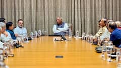 सीपी राधाकृष्णन के सामने कौन होगा विपक्ष का उपराष्ट्रपति उम्मीदवार? खरगे के आवास पर हुई बैठक में सामने आया ये नाम