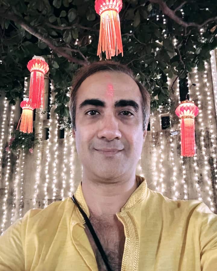 Apart from professional life, Ranveer also made his place in the headlines due to his personal life. According to the reports, Ranveer Shorey also dated Pooja Bhatt but later she had a relationship with actress Konkona Sen Sharma. Both of them got married in the year 2010, from whom they also have a son. However, the two separated in 2015 and they divorced in 2020.