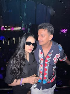 तलाक की खबरों के बीच वाइफ युविका चौधरी संग पार्टी करते दिखे प्रिंस नरूला, शेयर की रोमांटिक तस्वीरें