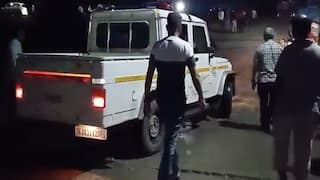Rajkot: ધોરાજીની શફુરા નદીમાં કાર તણાઈ, બે યુવકોનો આબાદ બચાવ