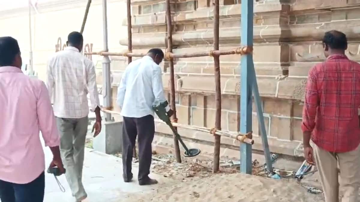 சீர்காழியில் வெடிகுண்டு மிரட்டல்: பள்ளி மற்றும் கோயிலில் பரபரப்பு!