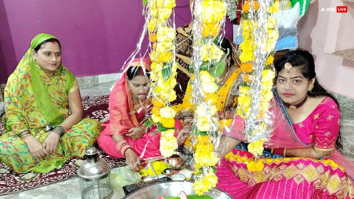 हरतालिका तीज पर फुलेरा के दर्शन करना काशी और सोमनाथ में शिव जी के दर्शन करने के समान फल देता है.