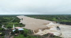 Nanded Rains: सहस्त्रकुंड धबधब्याचं 24 वर्षांनंतर विशाल रूप; नांदेडमध्ये पावसाचा हाहाकार, PHOTO