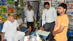 कुशीनगर में खाद की दुकानों में मंत्री सूर्य प्रताप शाही की छापेमारी से हड़कंप, शटर बंद कर भागे लोग