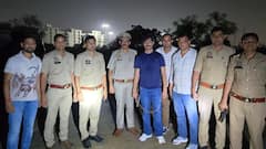 महिलाओं की अश्लील तस्वीरें वायरल कर करता था ब्लैकमेल, पुलिस ने पैर में गोली मार किया गिरफ्तार