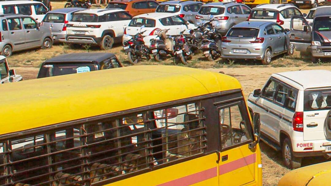 दिल्ली में खत्म किए जाएंगे 300 से अधिक सरफेस पार्किंग, MCD का प्लान MCD planning to phase out surface parking in national capital and will soon approach Delhi Rekha Gupta Govt दिल्ली में खत्म किए जाएंगे 300 से अधिक सरफेस पार्किंग, MCD का प्लान