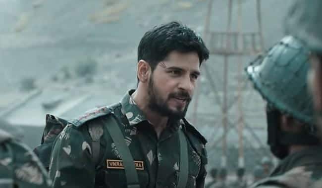 The story of Captain Vikram Batra, the great hero of Kargil war, has been presented by Siddharth Malhotra to the audience through his film 'Sher Shah'. Let me tell you, in the service of the country, Captain Vikram Batra had sacrificed his life during the Kargil war. He has not only played this character but has also lived. With his powerful performance, he has immortalized the story of Vikram Batra. You can watch this film on prime video.