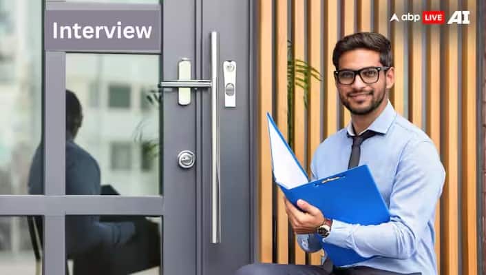 SBI એ દેશભરના વિવિધ રાજ્યો અને કેન્દ્રશાસિત પ્રદેશો માટે આ ભરતીઓ બહાર પાડી છે. આમાં, ઉત્તર પ્રદેશ અને નવી દિલ્હી માટે સૌથી વધુ પોસ્ટ્સ બહાર પાડવામાં આવી છે. આ ઉપરાંત, ગુજરાત, આંધ્ર પ્રદેશ, કર્ણાટક, મધ્ય પ્રદેશ, છત્તીસગઢ, ઓડિશા, હરિયાણા, પંજાબ, તમિલનાડુ, તેલંગણા, રાજસ્થાન, પશ્ચિમ બંગાળ, બિહાર, ઝારખંડ, મહારાષ્ટ્ર, કેરળ, આસામ, જમ્મુ અને કાશ્મીર અને ઘણા ઉત્તરપૂર્વીય રાજ્યોમાં પણ નોકરીઓ બહાર પાડવામાં આવી છે.