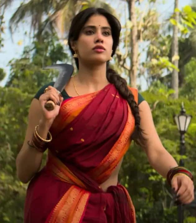 Jahnavi Kapoor is currently BG about the promotion of his film 'Param Sundari'. Since the announcement, there is a tremendous craze of fans regarding the film. The actress's most awaited film is going to knock in theaters soon.