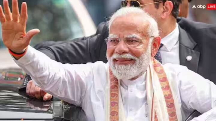 পড়াশোনার পাশাপাশি এই স্কিমে ব্যবহারিক অভিজ্ঞতা প্রদান করা হবে। শ্রেণিকক্ষেই শিক্ষার্থীরা পড়াশোনার পাশাপাশি শিল্প সম্পর্কে তথ্য জানবে।