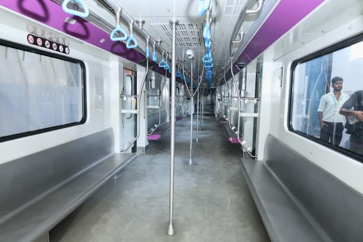 During the inspection, Secretary of Urban Development and Housing Department Abhay Kumar Singh informed the Chief Minister about the automatic ladder, ticket counter, passenger facility, public area, paid area, lift, way to platform and other facilities available at the metro station. The Chief Minister directed to expedite the construction work.