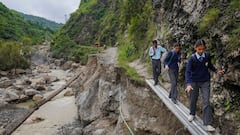 Shimla Landslide Forces 30 Families To Evacuation Benmore Locality