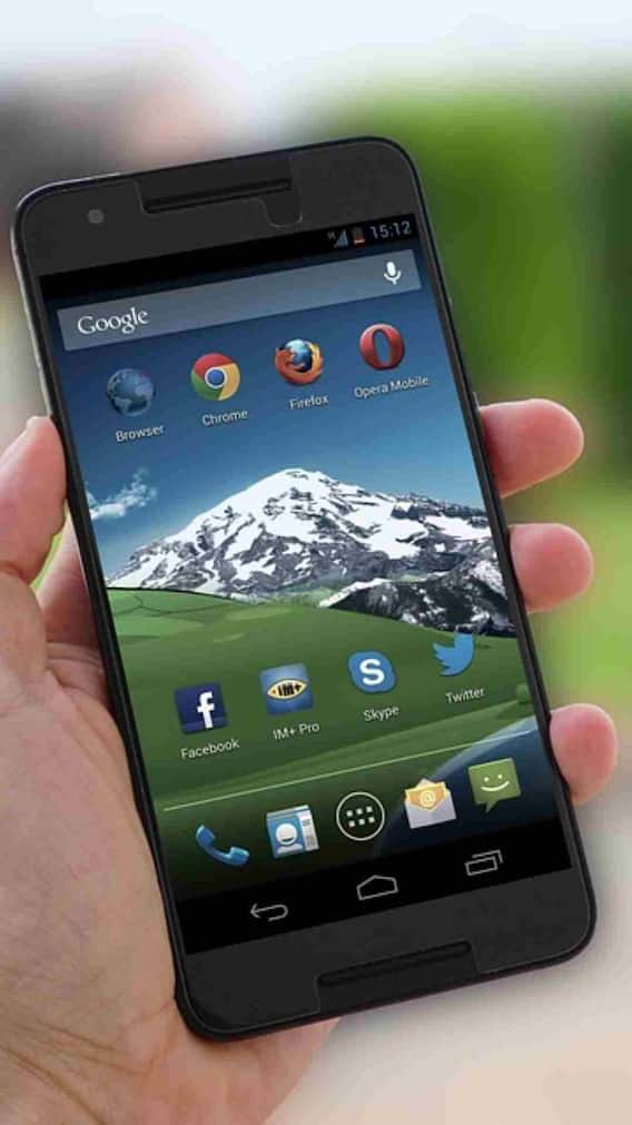 देश में इन स्मार्टफोन ब्रांड्स की हालत खराब! सेल में हुई जबरदस्त गिरावट, चेक करें लिस्ट