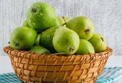 હાડકા મજબૂત કરવાથી લઈ વજન ઘટાડવા સુધી, નાશપતી ખાવાથી થશે આ ગજબના ફાયદાઓ