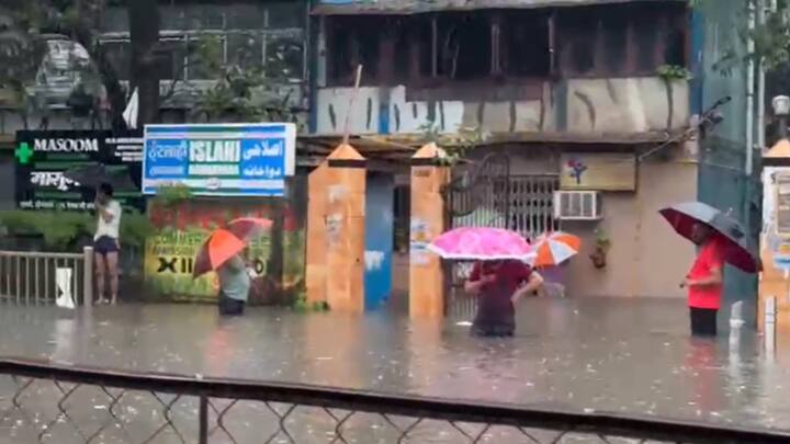 एलबीएस रोडवर पाणी साचले