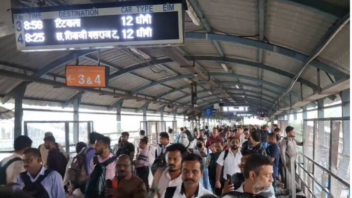 ठाणे रेल्वे स्थानकात मोठी गर्दी