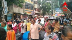 জমা জলের দোসর আবর্জনা, বেলুড়ে বিক্ষোভ স্থানীয়দের