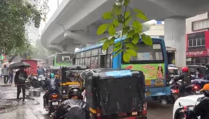 सिंहगड रस्ता हा पुण्यातील महत्त्वाचा आणि दैनंदिन लाखो वाहनांची वर्दळ असलेला मार्ग आहे. मात्र वारंवार होणारी वाहतूक कोंडी, खड्डेमय रस्ते, तसेच पर्यायी रस्त्यांचा अभाव यामुळे पुणेकर त्रस्त झाले आहेत.