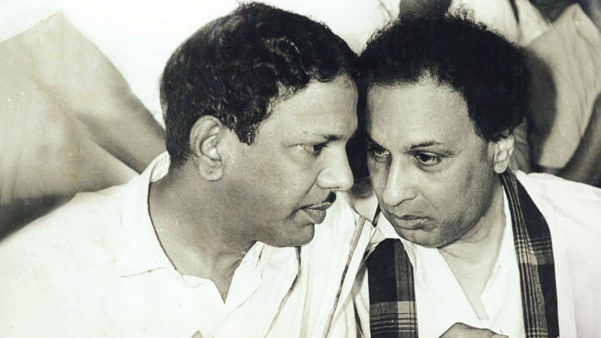 போப் ஆண்டவருக்கு நிகரானவர் கருணாநிதி.. தங்கம் மாதிரி ஜொலித்த எம்ஜிஆர்.. சினிமா பிரபலம் ஓபன் டாக்