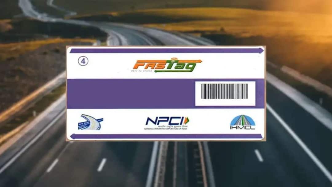 NHAI Sells 5 Lakh FASTag Annual Toll Passes In 4 Days, Collects Rs 150 Crore NHAI Sells 5 Lakh FASTag Annual Toll Passes In 4 Days, Collects Rs 150 Crore