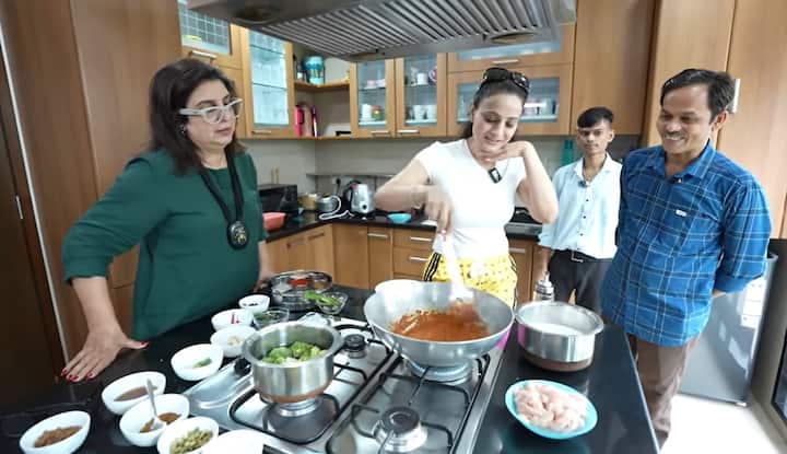 The kitchen of Amisha's house is also very beautiful and special. Brown cabinet is installed here. Farah and Amisha have cooked here.