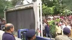 Crime News: 8ਵੀਂ ਕਲਾਸ ਦੇ ਵਿਦਿਆਰਥੀ ਨੇ 10ਵੀਂ ਦੇ ਵਿਦਿਆਰਥੀ ਦਾ ਚਾਕੂ ਮਾਰਕੇ ਕੀਤਾ ਕਤਲ, ਲੋਕਾਂ 'ਚ ਭਾਰੀ ਗੁੱਸਾ, ਸਕੂਲ ਦੀ ਕੀਤੀ ਭੰਨਤੋੜ, ਵਿਗੜੇ ਹਲਾਤ