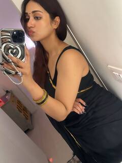 உலக அழகி நான் தான்.. பெயரை கேட்டால் வெட்கப்படும் நிவேதா பெத்துராஜ்.. லேட்டஸ்ட் செல்ஃபி