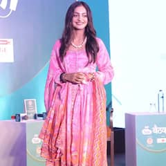 मोनालिसा की 10 तस्वीरें, बॉलीवुड में एंट्री लेते ही स्टार बन चुकी हैं कुंभ की वायरल गर्ल