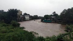 Amreli Rain: સાવરકુંડલામાં ધોધમાર વરસાદ,  રસ્તાઓ પર નદી વહેતી હોય તેવા દ્રશ્યો