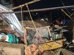 Kolhapur Rain update: कोल्हापुरात मुसळधार पावसाचा कहर, शेजारच्या घराची भिंत कोसळून दोन महिलांसह वृद्ध जखमी