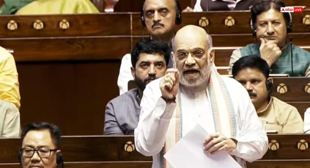 ...તો PM-CM-મંત્રીઓની ખુરશી છીનવાઈ જશે! જાણો મોદી સરકાર કાયદામાં શું ફેરફાર કરવા જઈ રહી છે current law vs new constitution amendment bill allows removal of pm cm ministers after 31 days arrest ...તો PM-CM-મંત્રીઓની ખુરશી છીનવાઈ જશે! જાણો મોદી સરકાર કાયદામાં શું ફેરફાર કરવા જઈ રહી છે