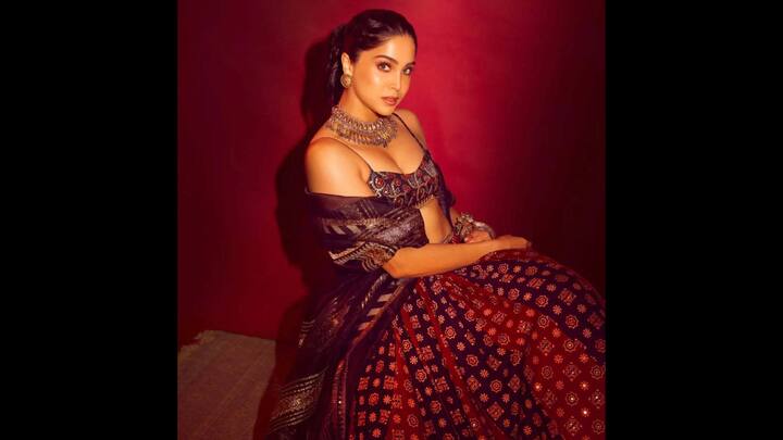 5. Sharvari Wagh: Sharvari Wagh brought traditional craft to the spotlight in a breathtaking Ajrakh block print lehenga. The multi-panelled skirt featured deep indigo and rust red hues adorned with intricate hand block motifs, exuding earthy elegance. She paired it with a strappy Ajrakh choli that added a bold contemporary edge. Sharvari completed the look with a chunky oxidised choker and statement earrings, keeping her hair tied back to highlight the detailed prints. (Image Source: Instagram/@labelnityabajaj)
