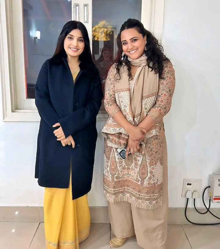 Swara Bhaskar said in an interview to the screen- 'My Dimple is a crush on Yadav ji. When I met Dimple ji, to tell the truth, I hope that she would not be watching this, but I was surprised. As soon as she entered the room, I was just surprised. He is very gorgeous, very hot like Kareena Kapoor.