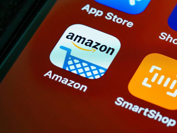 आजच्या डिजिटल युगात ऑनलाईन शॉपिंग सर्वांच्या दैनंदिन जीवनाचा भाग बनलं आहे.