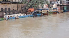 मथुरा में खतरे के निशान के करीब यमुना, जलस्तर में बढ़ोतरी के बाद प्रशासन ने लोगों से की ये अपील