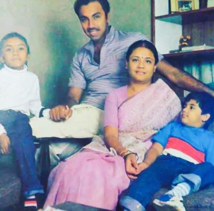 நடிகர் சத்யராஜ் தனது குடும்பத்துடன்